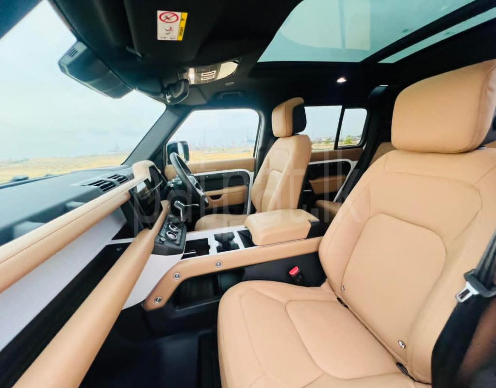 Land Rover Defender 2025 - சான்றளிக்கப்பட்டது SUV sale in Sri Lanka - patpat.lk