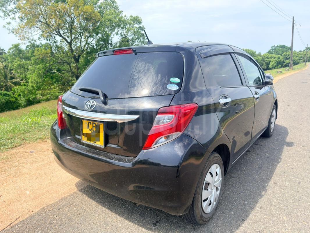 Toyota Vitz 2017 - பயன்படுத்தப்பட்டது கார் sale in Sri Lanka - patpat.lk
