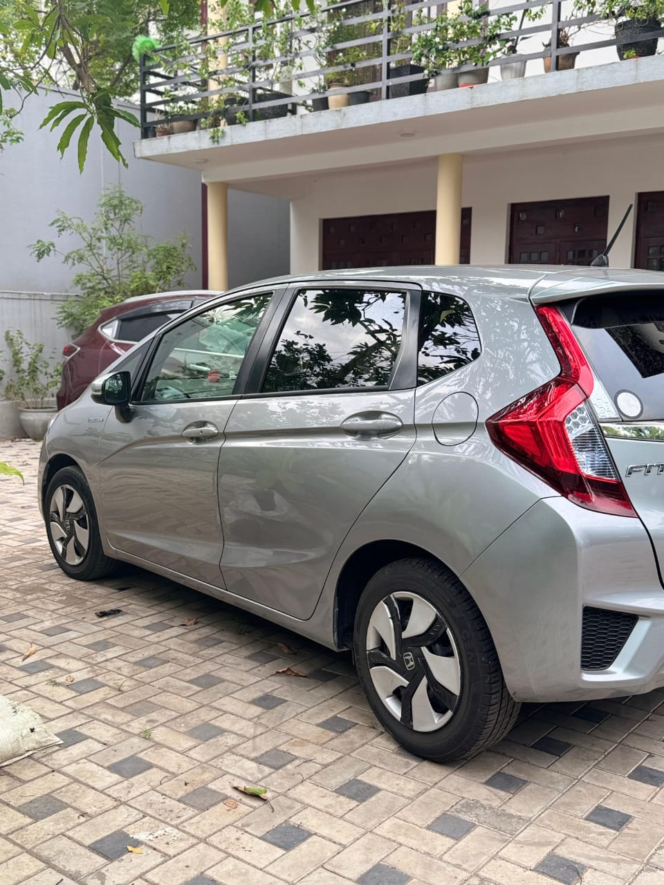 Honda Fit 2014 - භාවිතා කරන ලද කාර් sale in Sri Lanka - patpat.lk