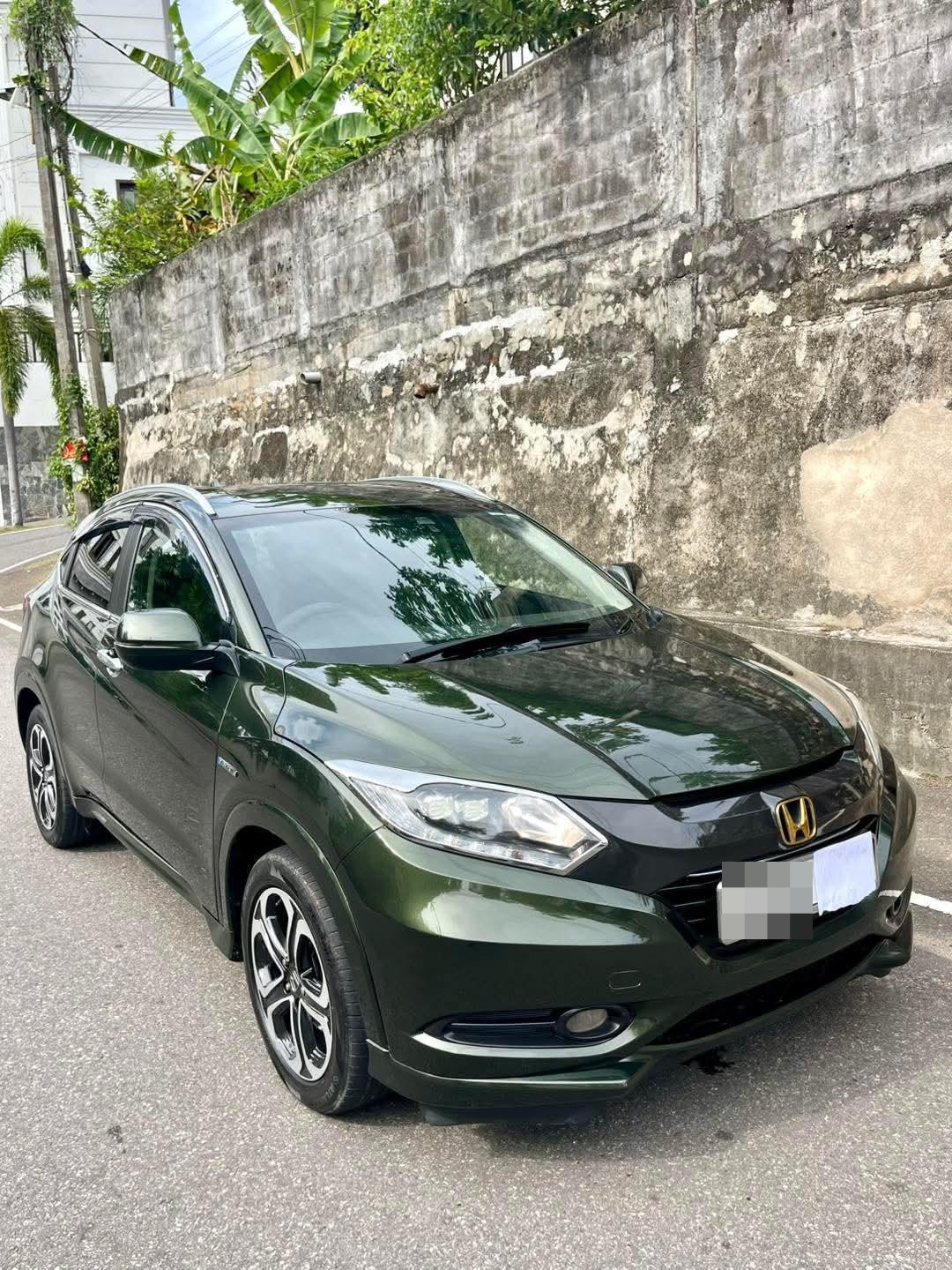 Honda Vezel 2014 - Used SUV sale in Sri Lanka - patpat.lk