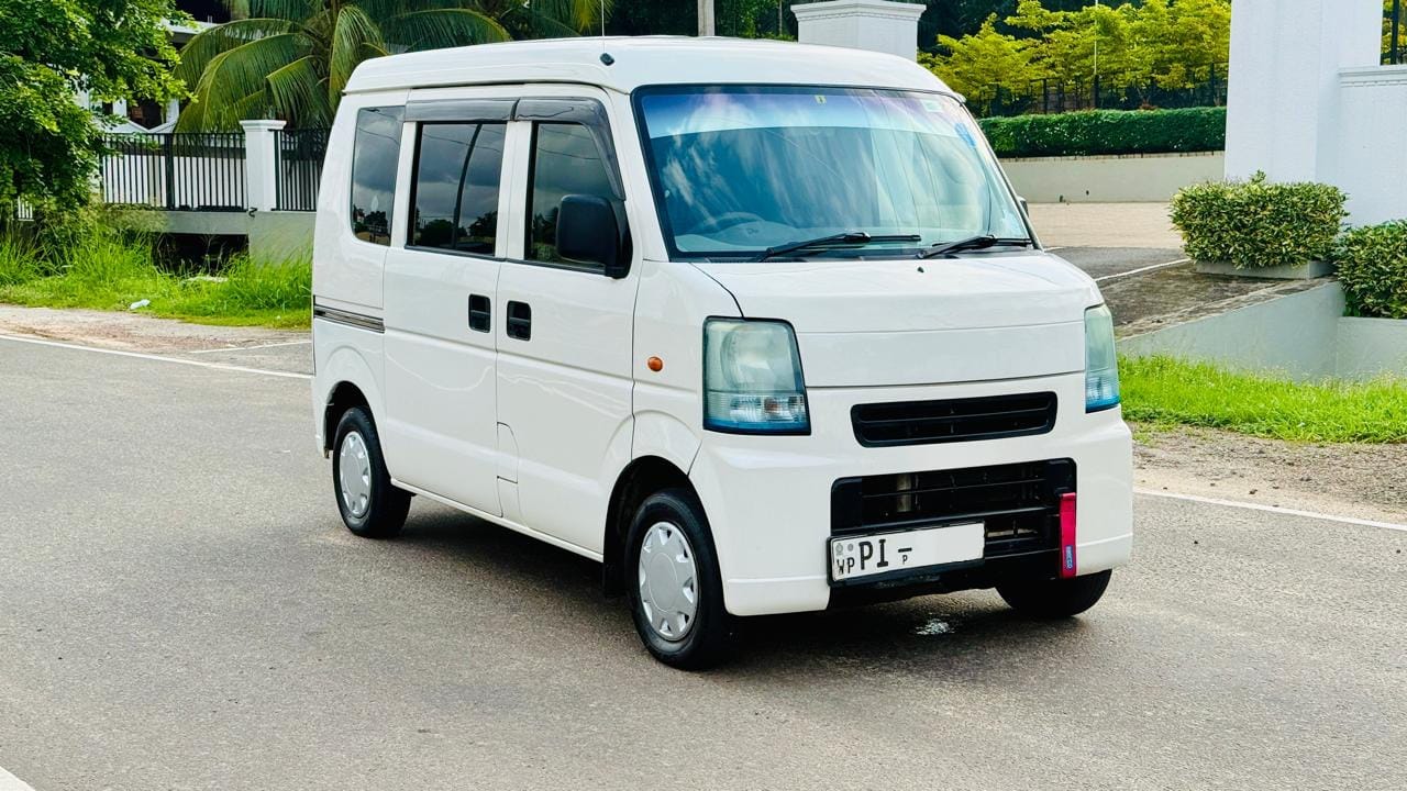 Nissan Clipper 2014 - பயன்படுத்தப்பட்டது வேன் sale in Sri Lanka - patpat.lk