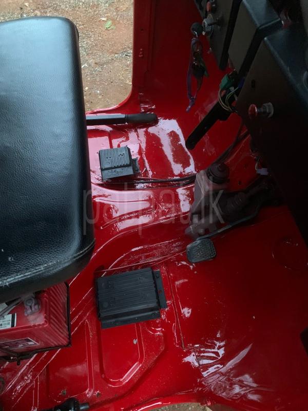 Bajaj 4 stroke 2011 - Used Three wheeler sale in Sri Lanka - patpat.lk