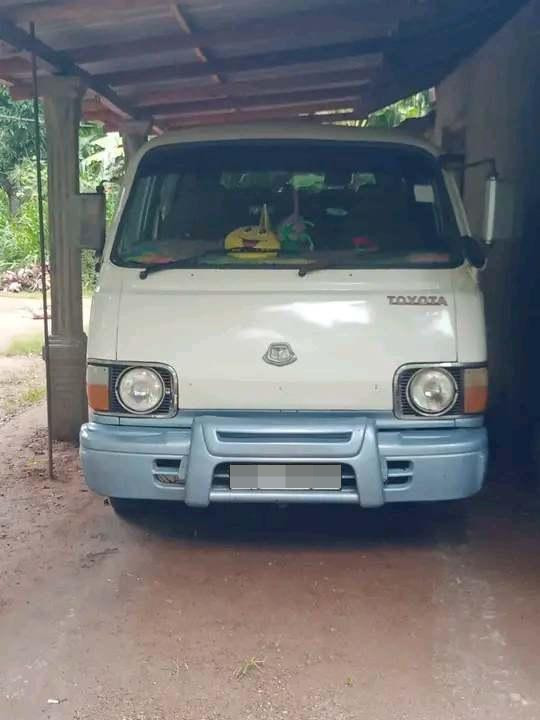 Toyota LH20 1979 - භාවිතා කරන ලද වෑන් රථය sale in Sri Lanka - patpat.lk