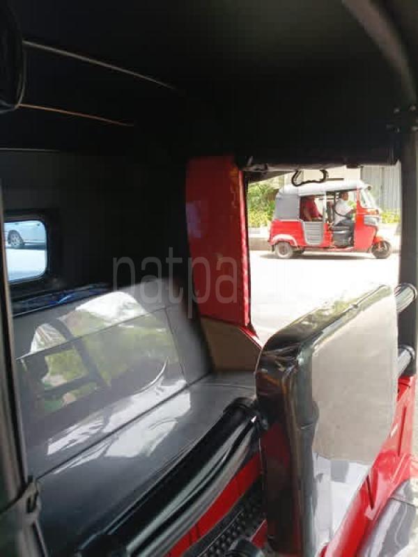 Bajaj 4 stroke 2020 - Used Three wheeler sale in Sri Lanka - patpat.lk