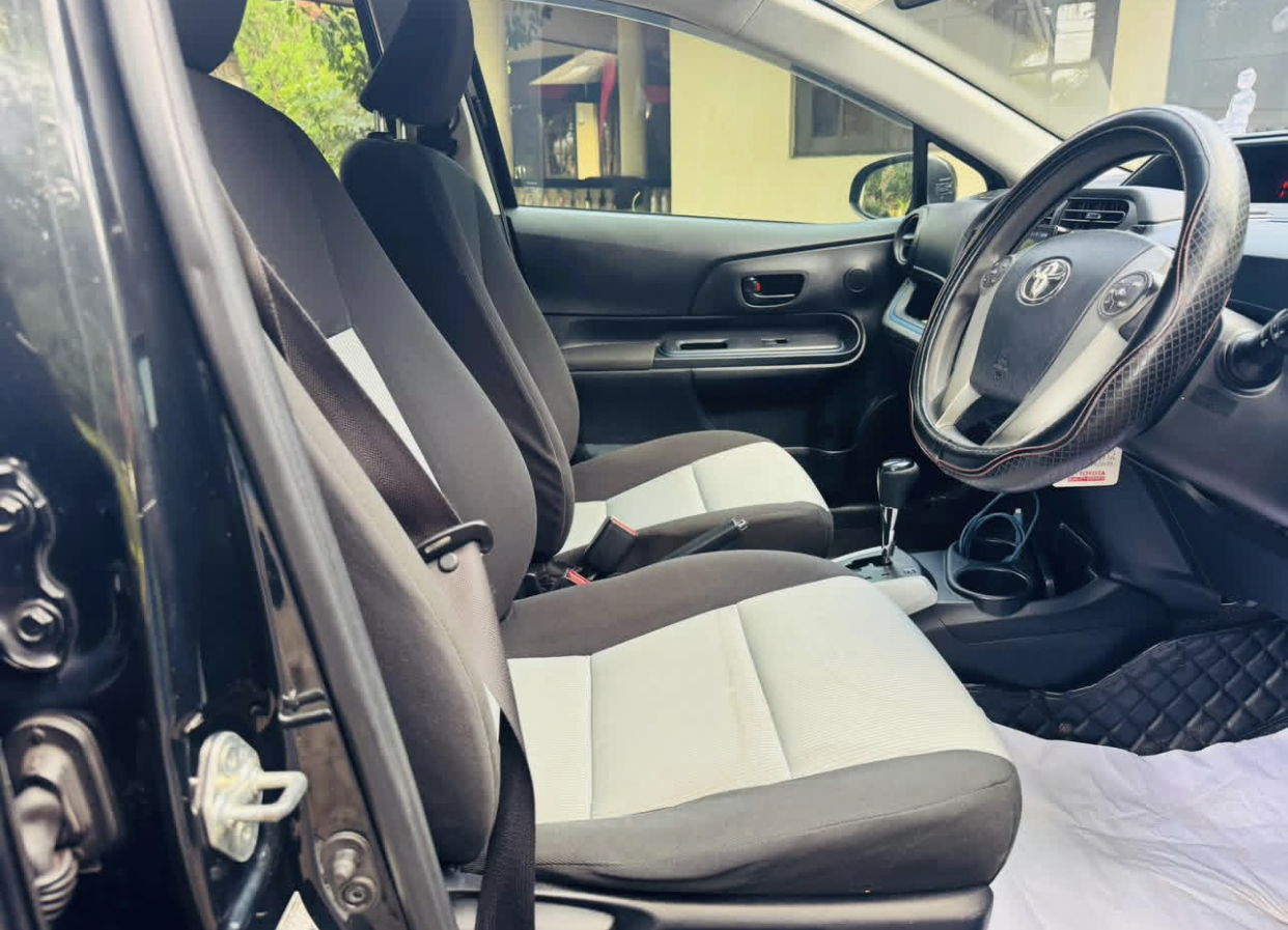Toyota Aqua 2014 - භාවිතා කරන ලද කාර් sale in Sri Lanka - patpat.lk