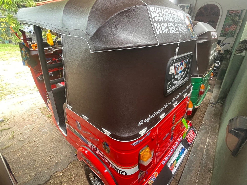 Bajaj Three Wheel 2006 - பயன்படுத்தப்பட்டது முச்சக்கர வண்டி sale in Sri Lanka - patpat.lk