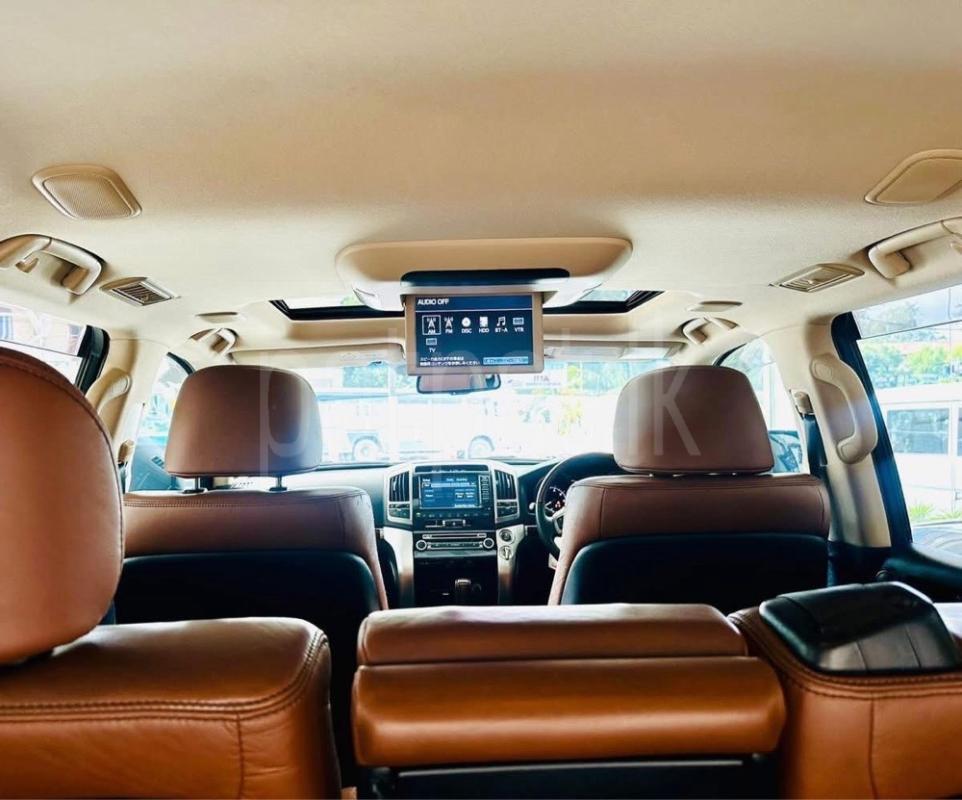 Advertisement image 6