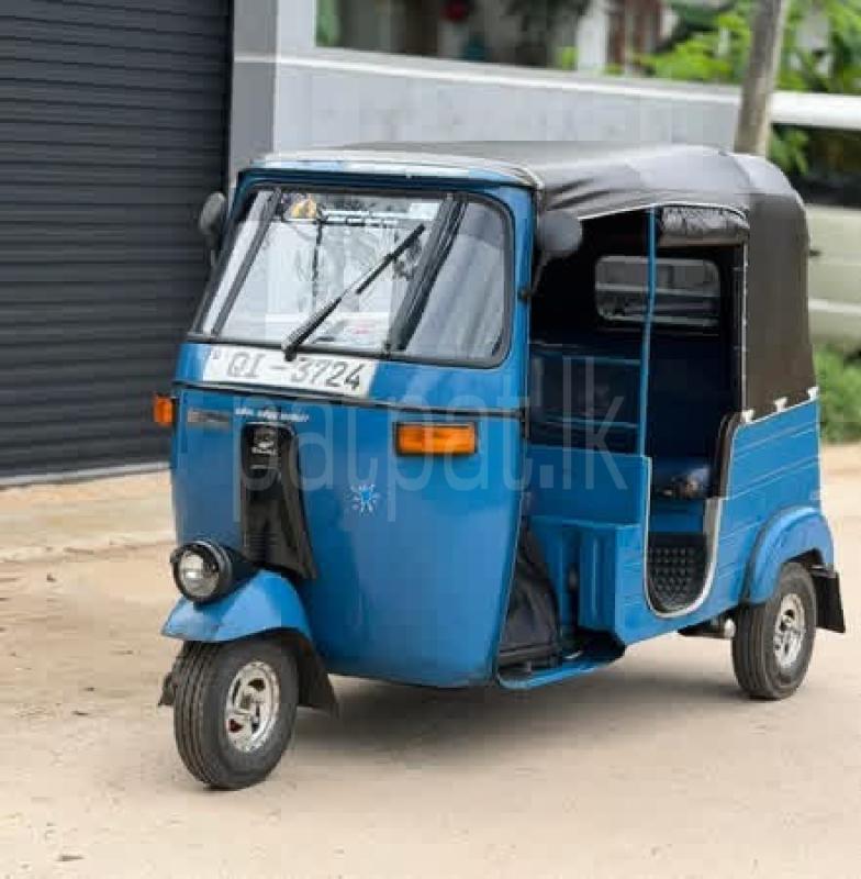 Bajaj 2 stroke 2006 - பயன்படுத்தப்பட்டது முச்சக்கர வண்டி sale in Sri Lanka - patpat.lk