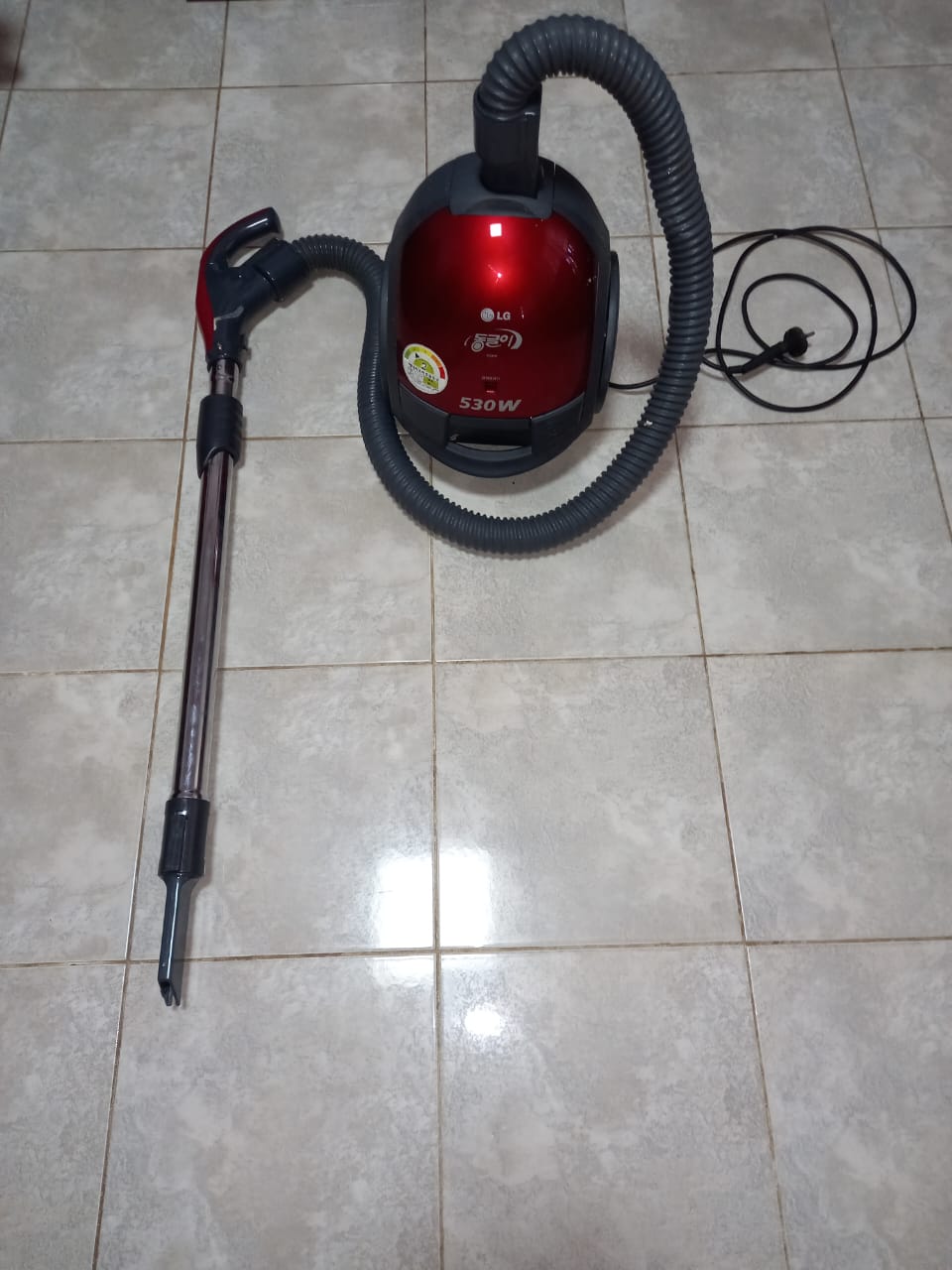 LG Vacuum Cleaner 530W