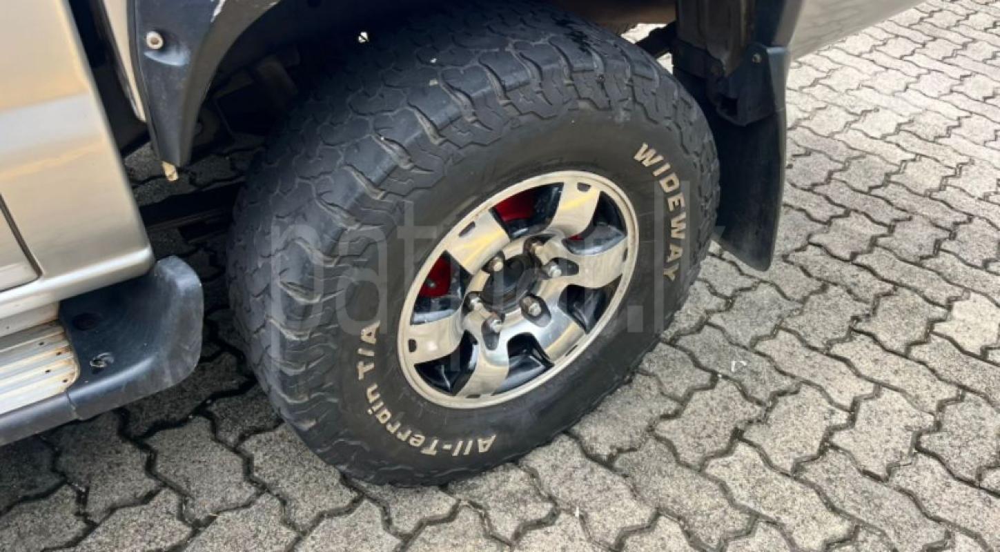 Advertisement image 6