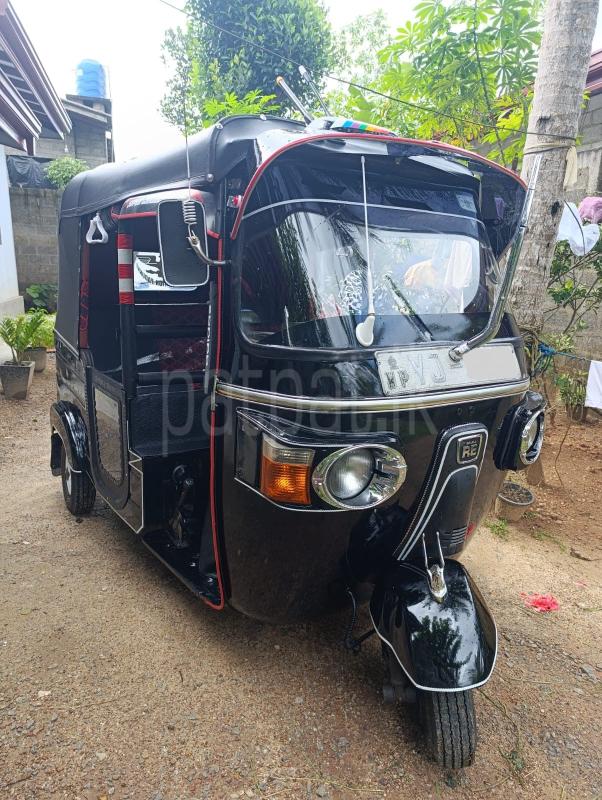 Bajaj 4 stroke 2011 - பயன்படுத்தப்பட்டது முச்சக்கர வண்டி sale in Sri Lanka - patpat.lk