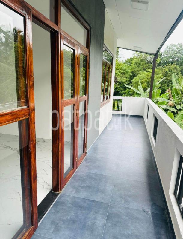 House for Sale in Athurugiriya