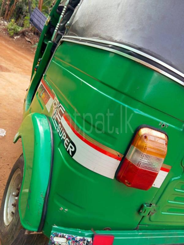 Bajaj Three Wheel 2002 - பயன்படுத்தப்பட்டது முச்சக்கர வண்டி sale in Sri Lanka - patpat.lk