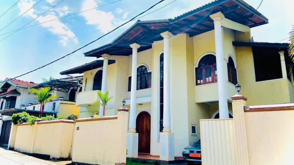 House for Sale in Ethul Kotte ads-image-1