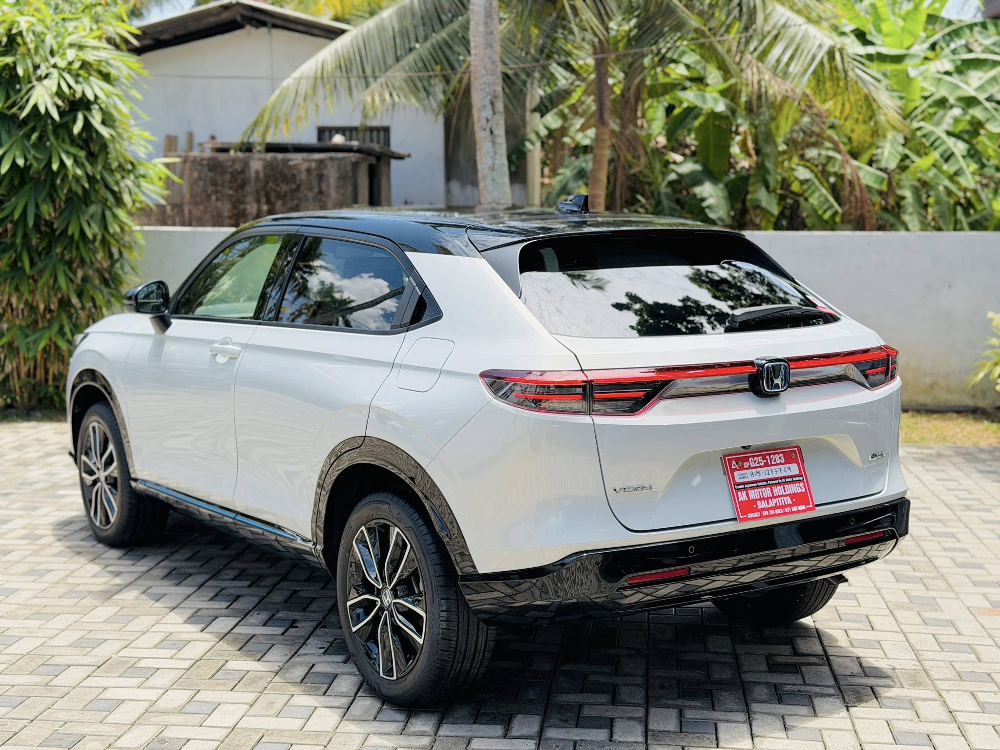 Advertisement image 4