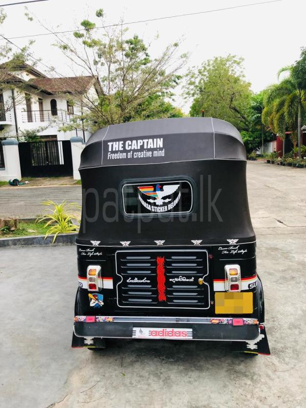 Bajaj 4 stroke 2011 - Used Three wheeler sale in Sri Lanka - patpat.lk