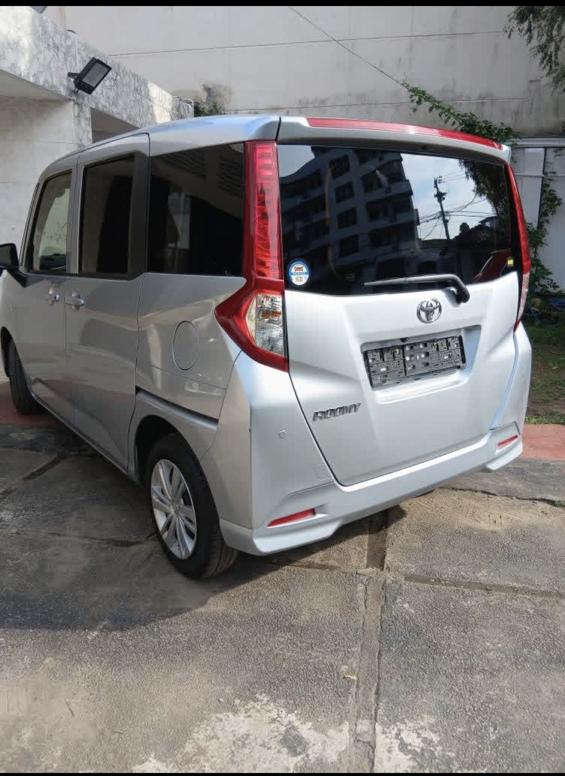 Toyota Roomy 2023 - Brand New Van sale in Sri Lanka - patpat.lk