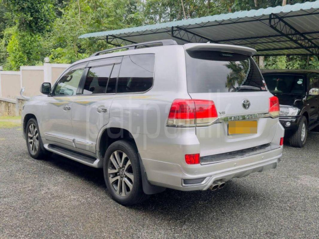 Advertisement image 4