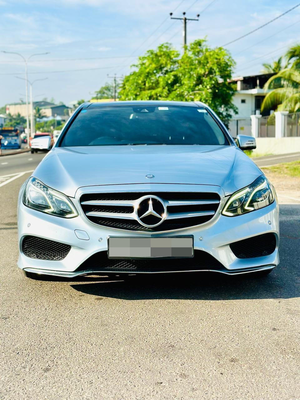 Mercedes Benz E300 2014 - பயன்படுத்தப்பட்டது கார் sale in Sri Lanka - patpat.lk