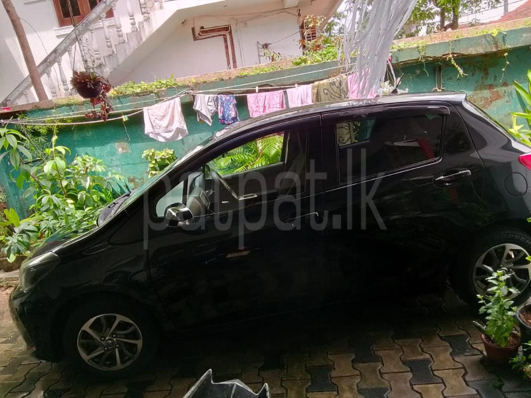 Toyota Vitz 2015 - Used Car sale in Sri Lanka - patpat.lk
