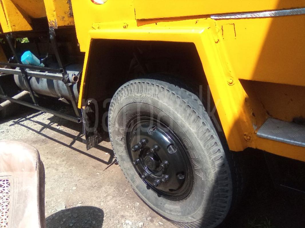 Advertisement image 6