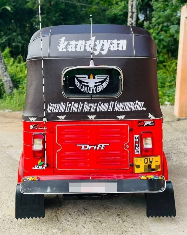 Bajaj Three Wheel 2010 - Used Three wheeler sale in Sri Lanka - patpat.lk