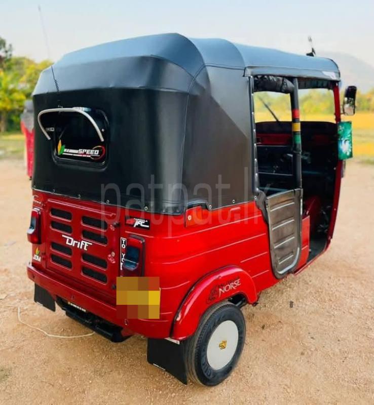 Bajaj Three Wheel 2014 - Used Three wheeler sale in Sri Lanka - patpat.lk