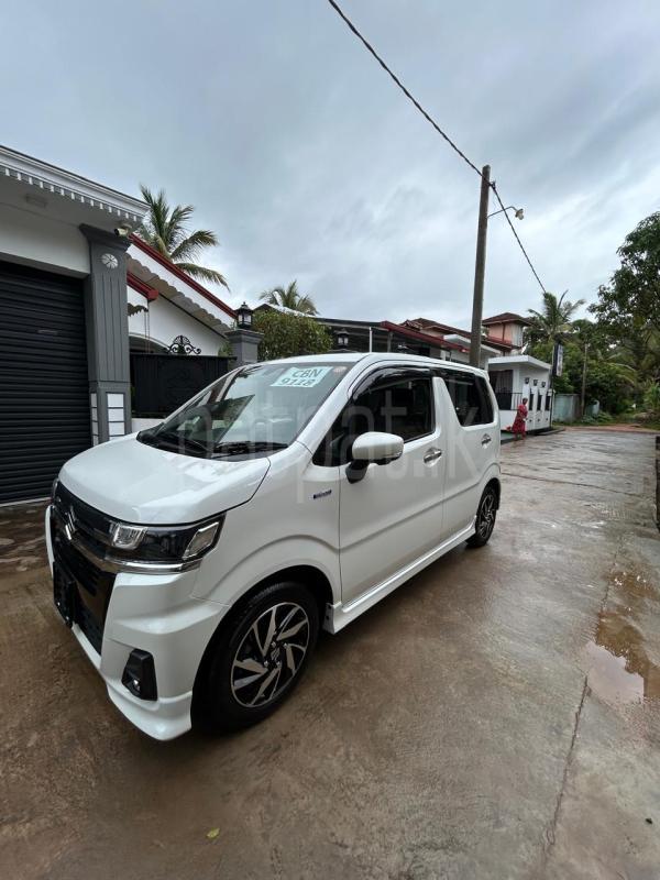 Suzuki Wagon R 2023 - பயன்படுத்தப்பட்டது கார் sale in Sri Lanka - patpat.lk