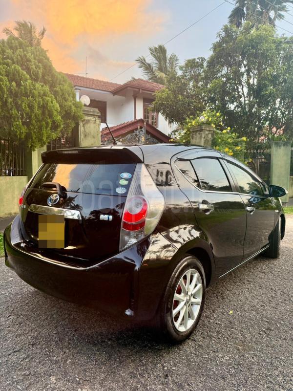 Toyota Aqua 2013 - பயன்படுத்தப்பட்டது கார் sale in Sri Lanka - patpat.lk