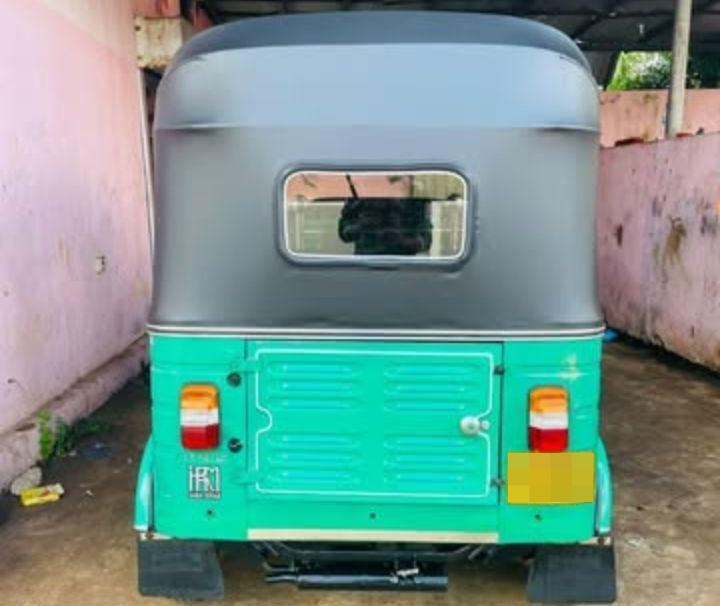 Bajaj Three Wheel 2012 - பயன்படுத்தப்பட்டது முச்சக்கர வண்டி sale in Sri Lanka - patpat.lk