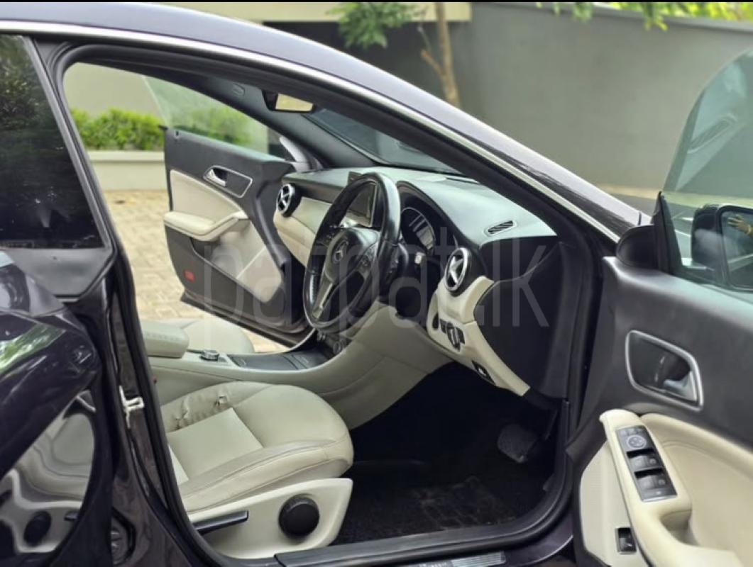 Mercedes Benz C200 2014 - Used Car sale in Sri Lanka - patpat.lk