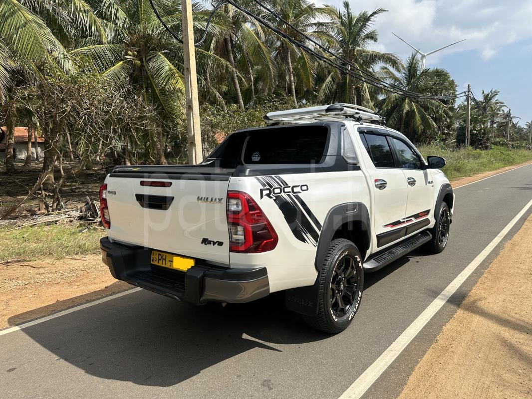 Advertisement image 9