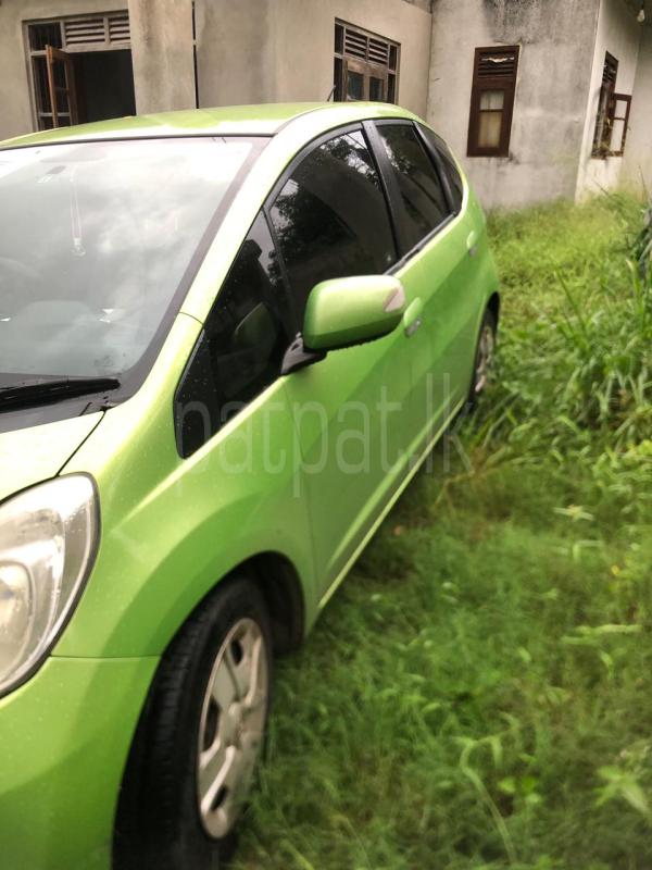 Honda Fit 2012 - மறுசீரமைக்கப்பட்டது கார் sale in Sri Lanka - patpat.lk