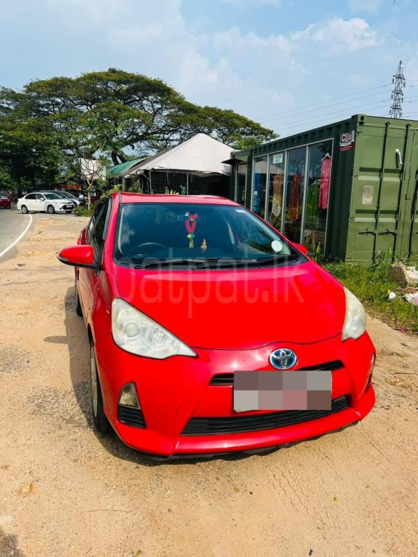 Toyota Aqua 2014 - பயன்படுத்தப்பட்டது கார் sale in Sri Lanka - patpat.lk