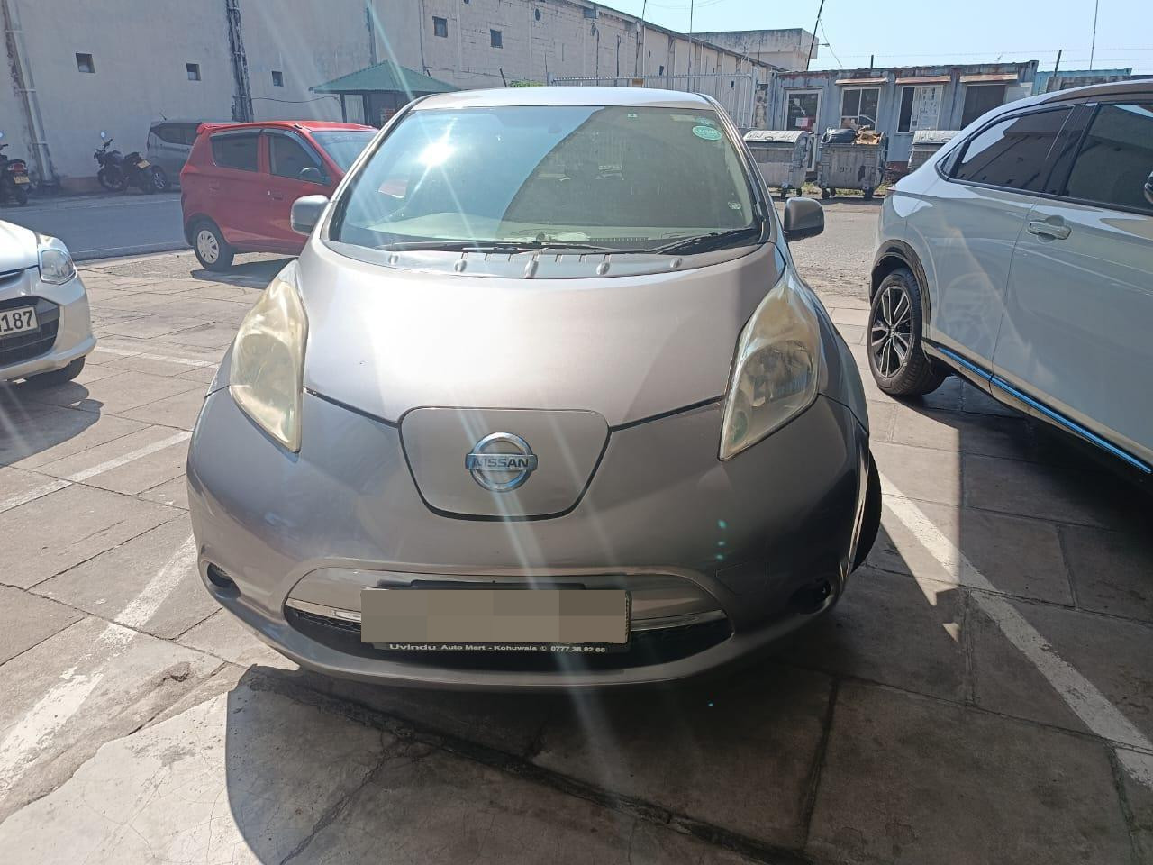 Nissan Leaf 2012 ads-image-1