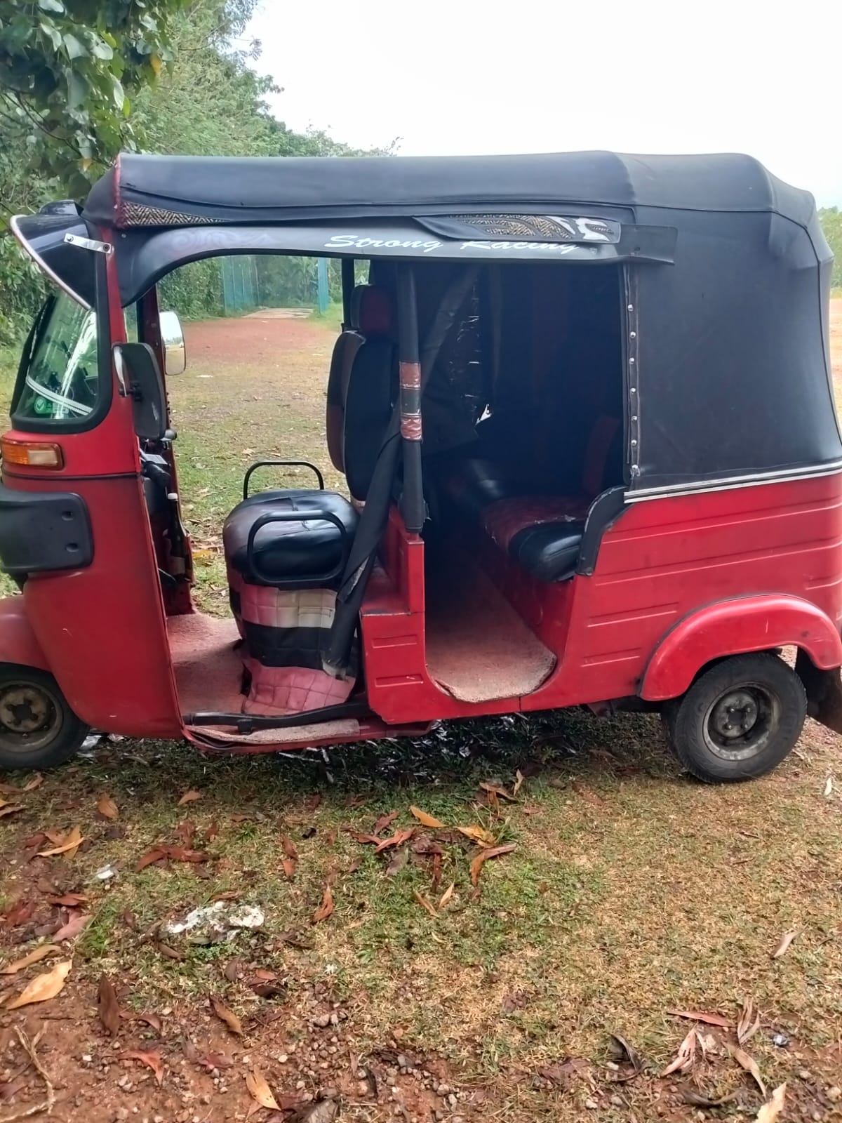 Bajaj 4 stroke 2018 - Used Three wheeler sale in Sri Lanka - patpat.lk