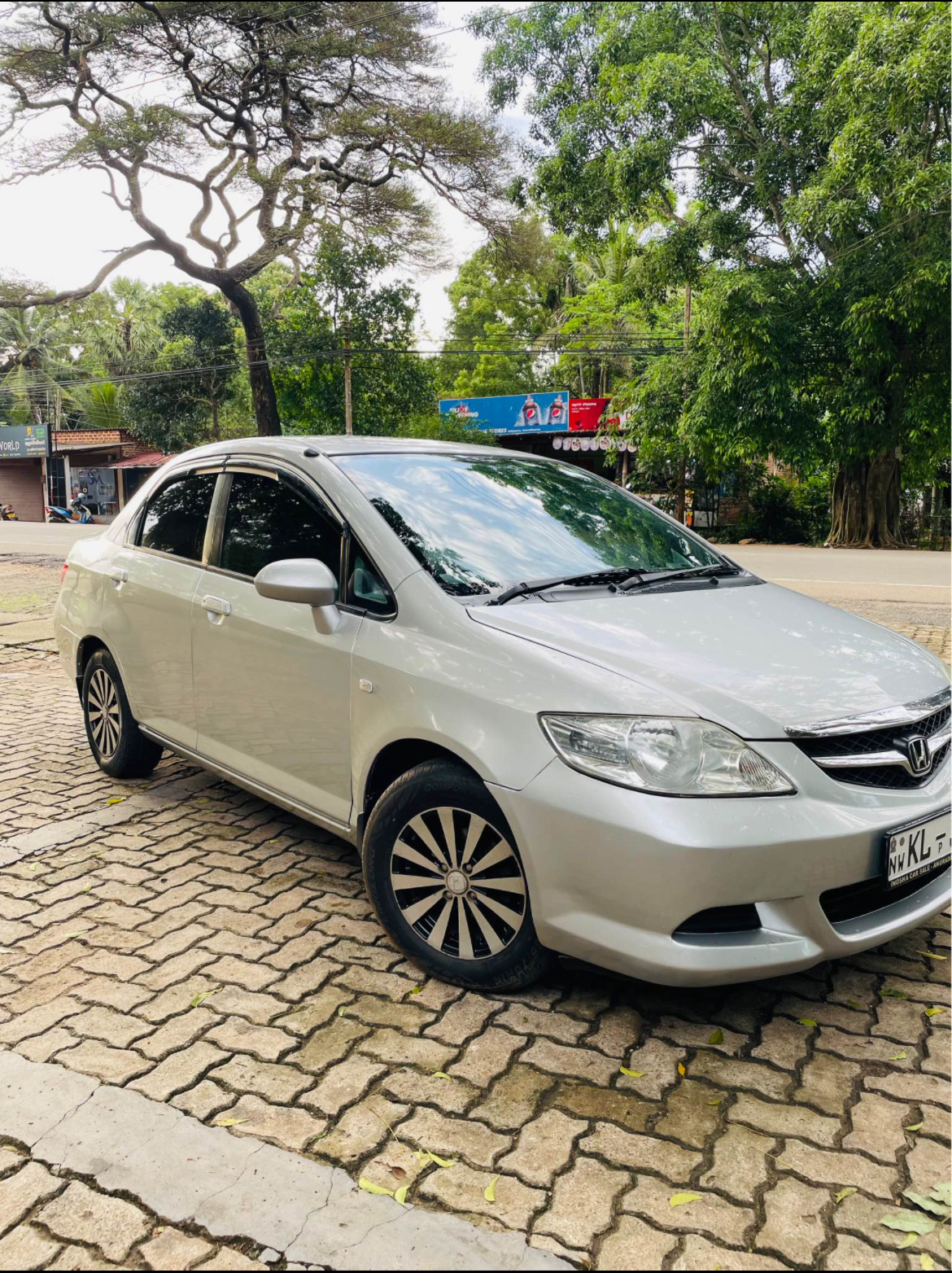 Honda Fit 2005 - பயன்படுத்தப்பட்டது கார் sale in Sri Lanka - patpat.lk