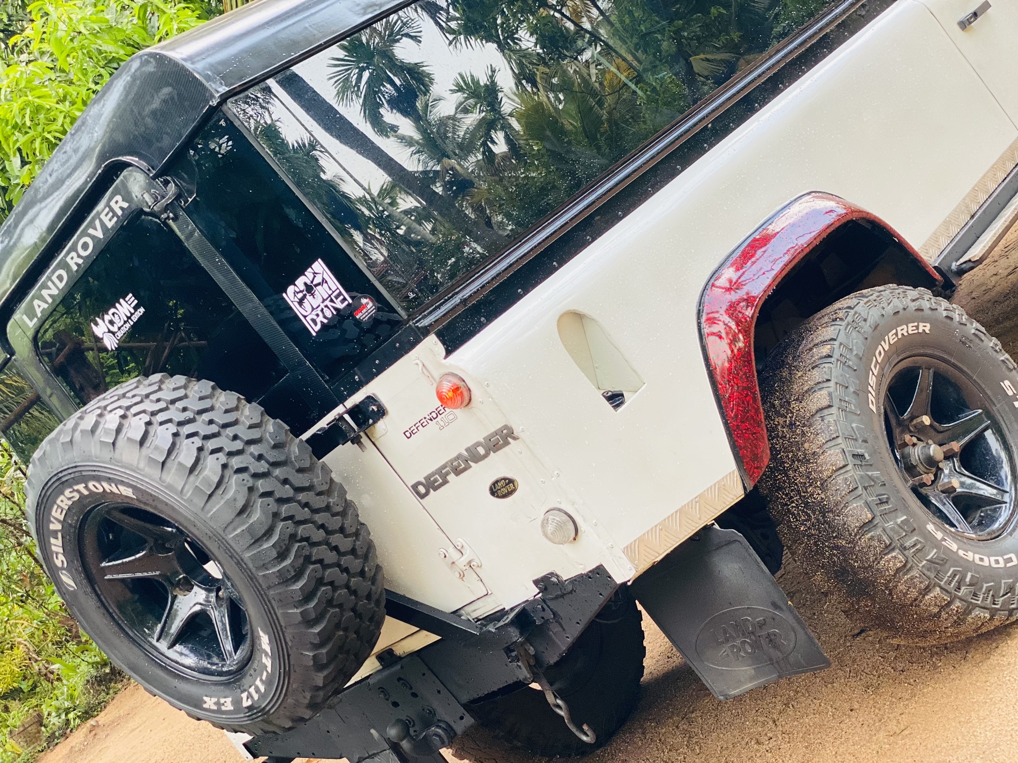 Land Rover Defender 1958 - பயன்படுத்தப்பட்டது SUV sale in Sri Lanka - patpat.lk