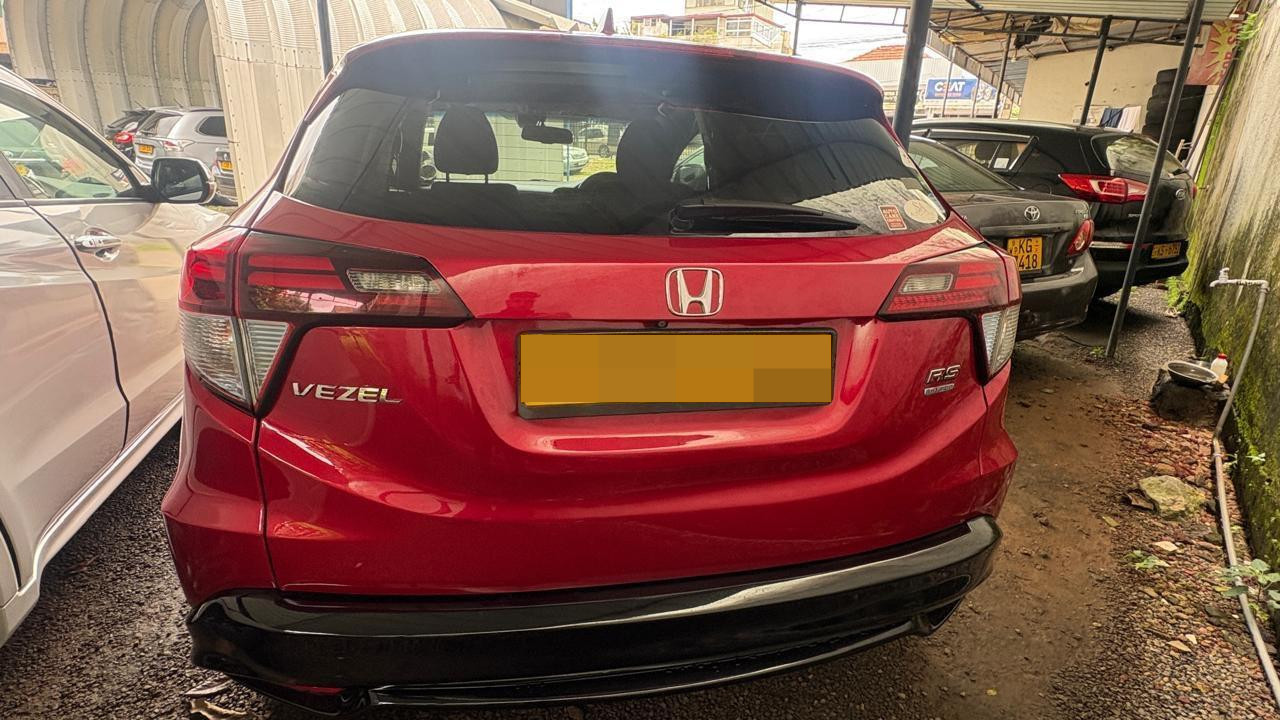 Honda Vezel 2018 - Used SUV sale in Sri Lanka - patpat.lk