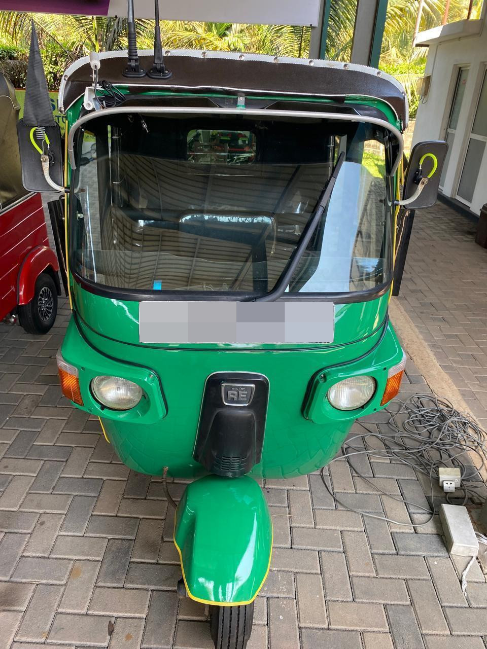 Bajaj Three Wheel 2012 - Used Three wheeler sale in Sri Lanka - patpat.lk