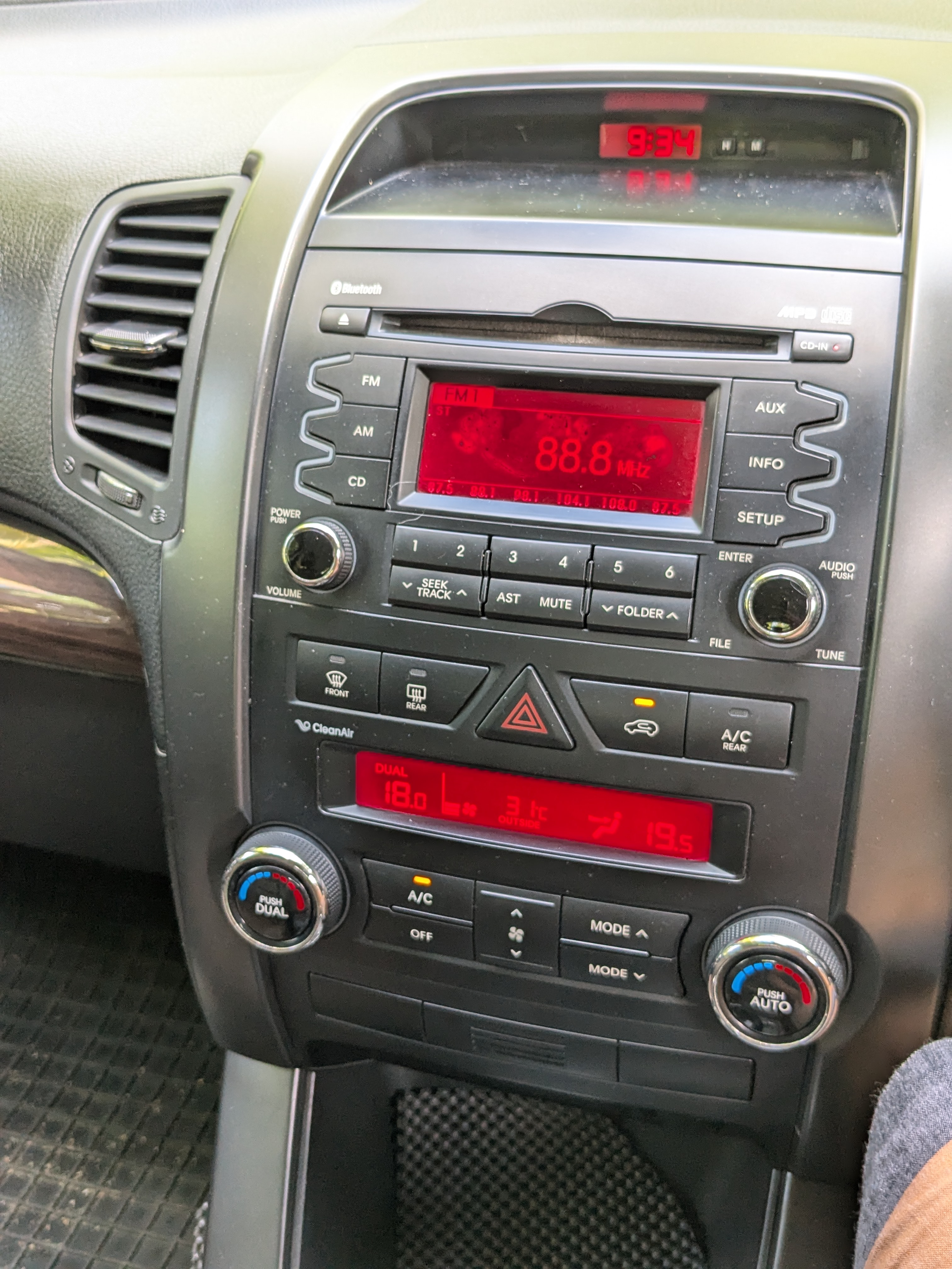 KIA Sorento 2012 - භාවිතා කරන ලද SUV රථය sale in Sri Lanka - patpat.lk