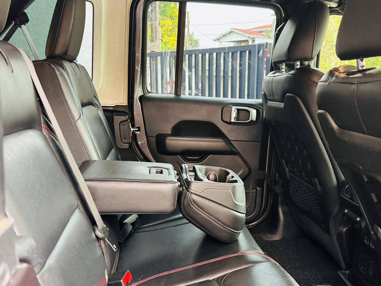 Jeep Wrangler 2018 - பயன்படுத்தப்பட்டது SUV sale in Sri Lanka - patpat.lk