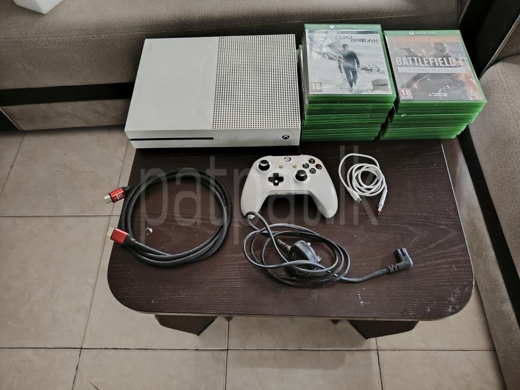 X box one s 1tb with games