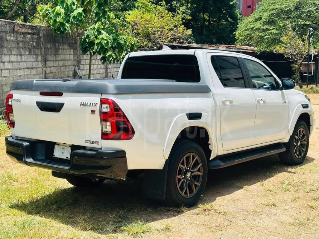 Advertisement image 5