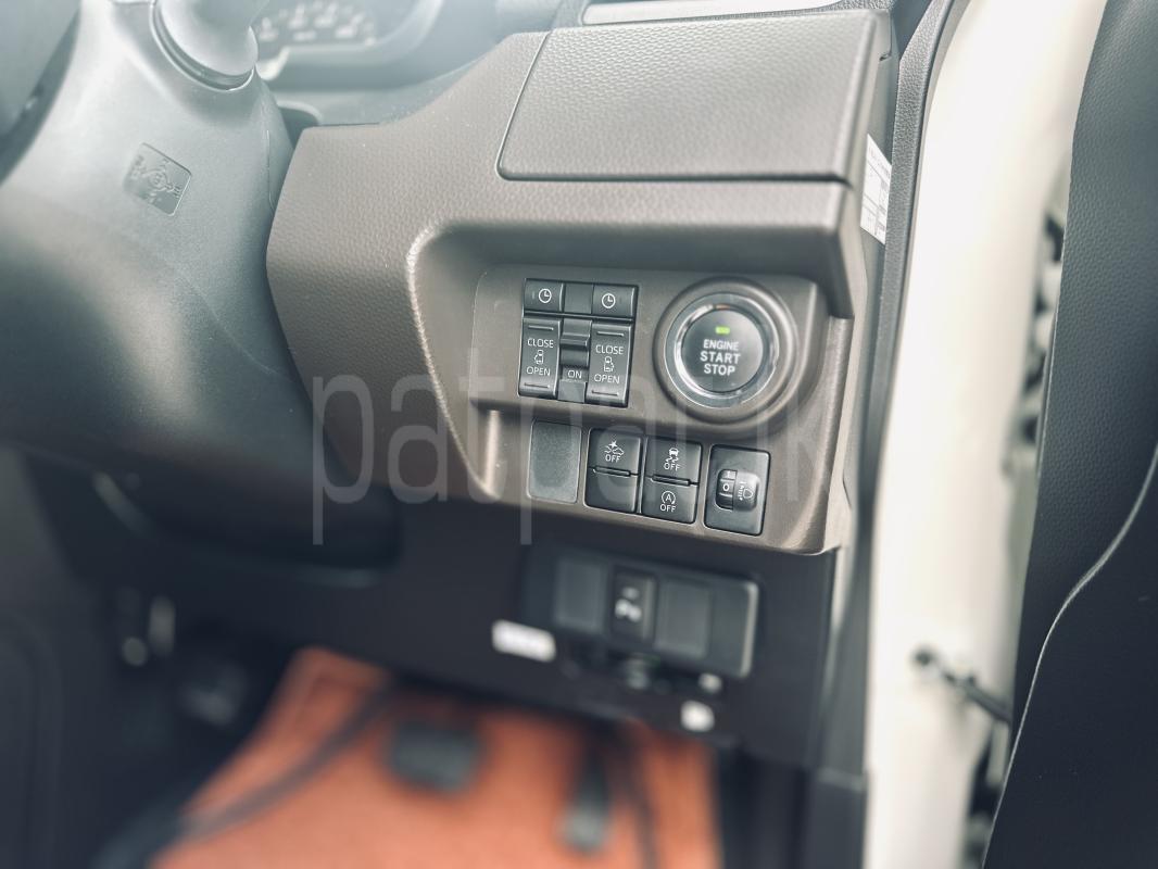 Toyota Roomy 2024 - சான்றளிக்கப்பட்டது வேன் sale in Sri Lanka - patpat.lk