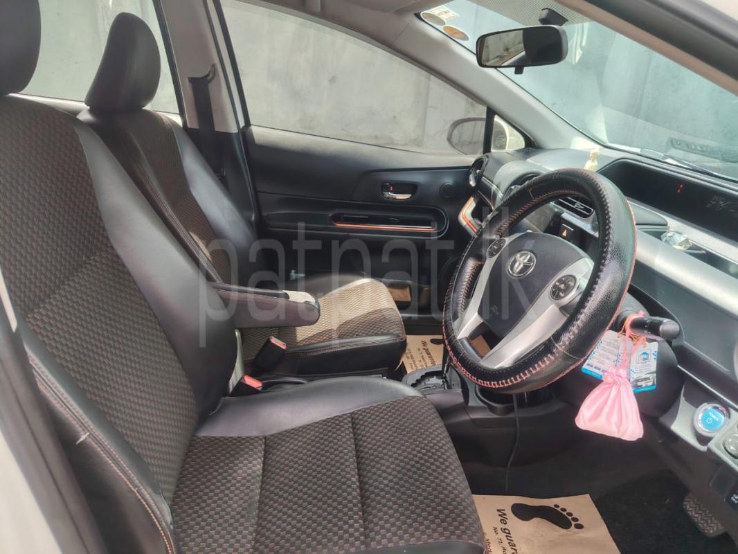 Toyota Aqua 2015 - பயன்படுத்தப்பட்டது கார் sale in Sri Lanka - patpat.lk