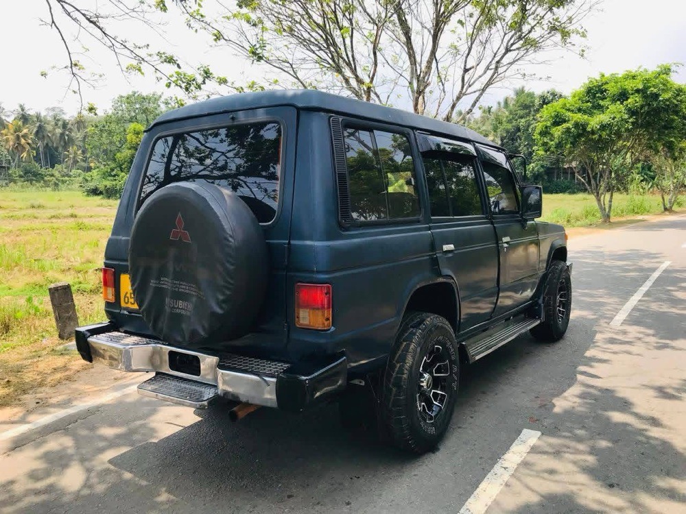 Mitsubishi Pajero 1989 - Used SUV sale in Sri Lanka - patpat.lk