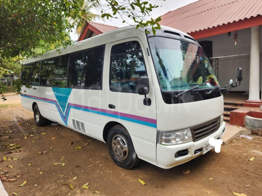 Toyota Coaster 2010 - பயன்படுத்தப்பட்டது பஸ் sale in Sri Lanka - patpat.lk