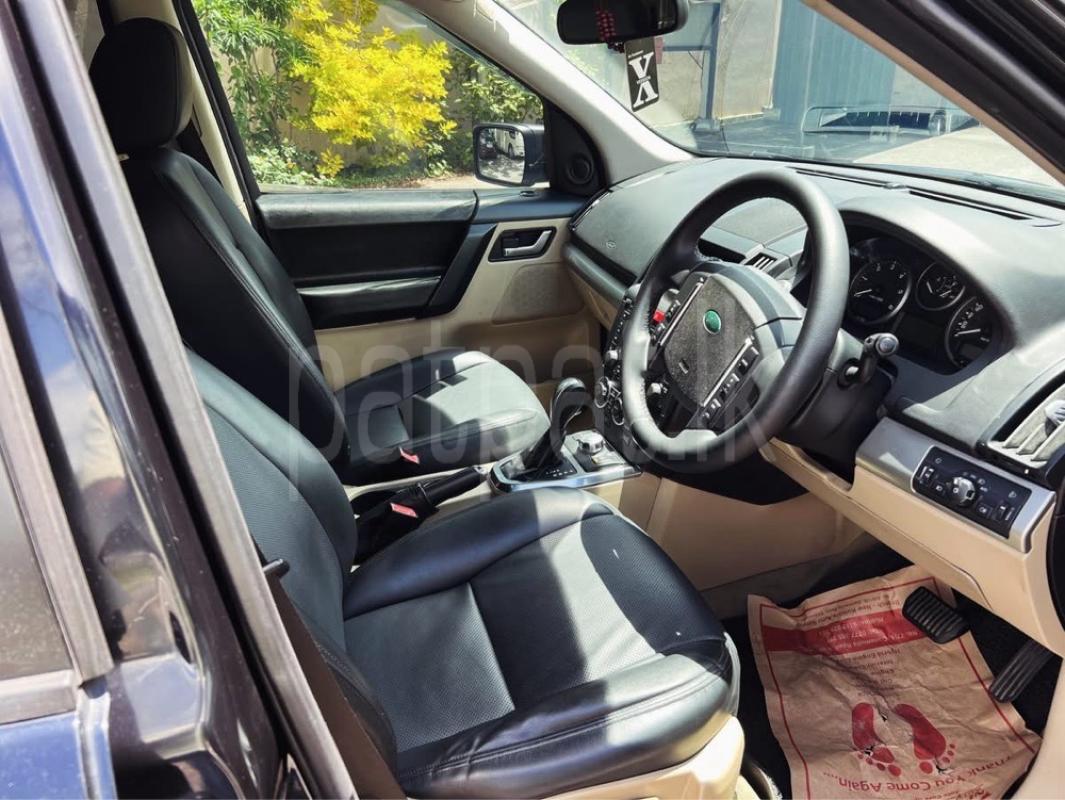 Land Rover Freelander 2012 - பயன்படுத்தப்பட்டது SUV sale in Sri Lanka - patpat.lk
