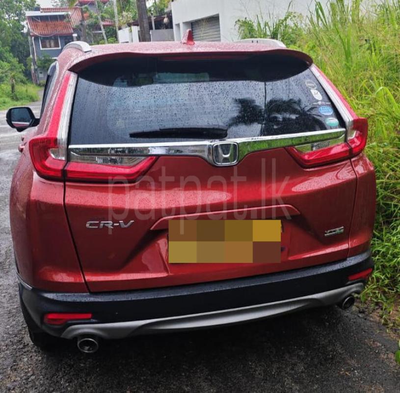 Honda CR V 2018 - பயன்படுத்தப்பட்டது SUV sale in Sri Lanka - patpat.lk